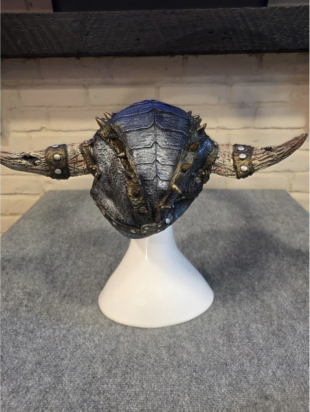 Vtg 2000 MASK ILLUSIONS Viking Warrior Latex Mask Horned Helmet Made in Mexico